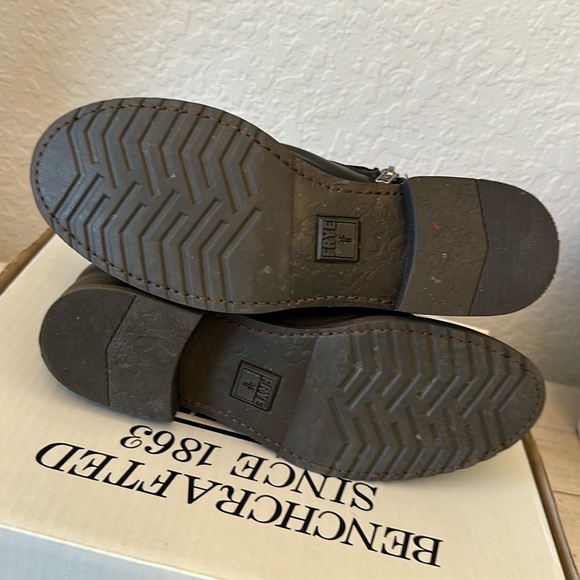 Frye Veronica Short 6” Moto Boot Black size 9M - Picture 9 of 10